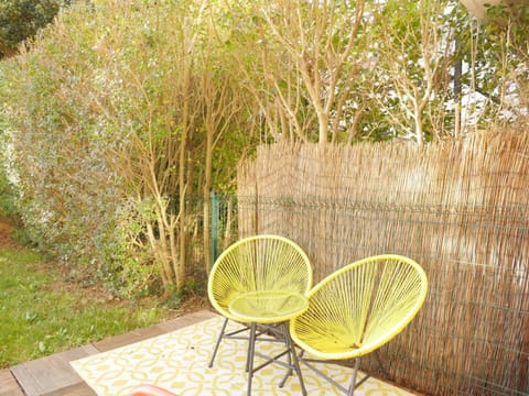 Garden, Garden view, furniture