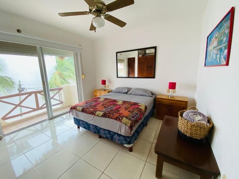 Bed, Photo of the whole room, Bedroom, fireplace