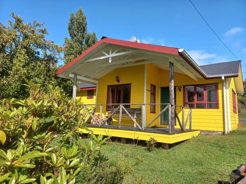 Property building, Day, Garden, Garden view