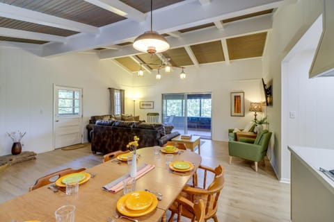 Greers Ferry Hideaway Lake View, Boat Ramp Access House in Greers Ferry Lake