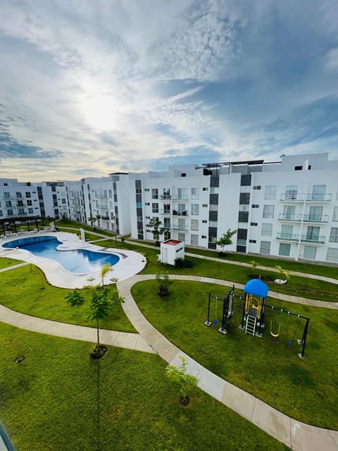 Pool view, Swimming pool