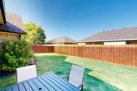 Windsor Retreat House in Bentonville