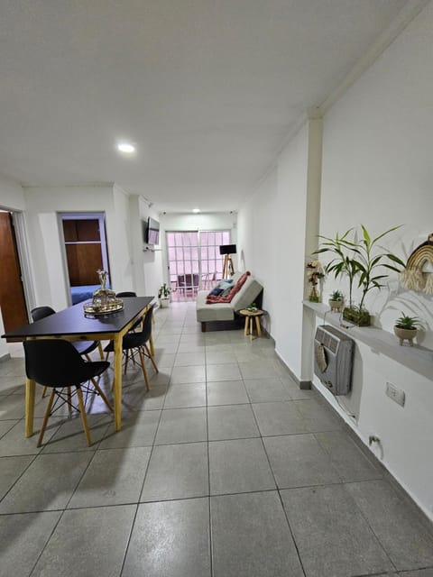 TV and multimedia, Kitchen or kitchenette, Living room, Seating area, Dining area