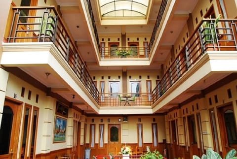 Property building, Day