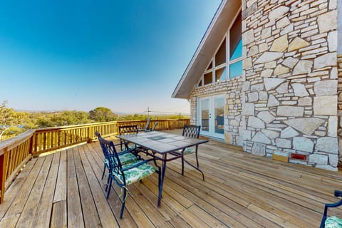 Granite Peak Vista - Inks Lake House in Buchanan Dam