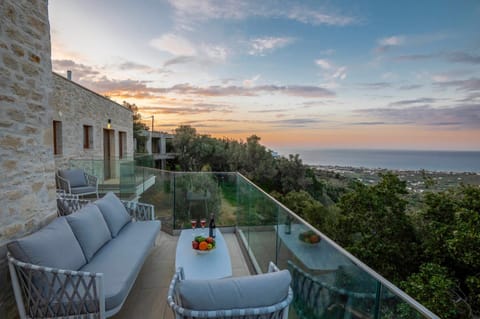 Patio, Day, Natural landscape, View (from property/room), Balcony/Terrace, Seating area, Sea view, Sunrise, Sunset