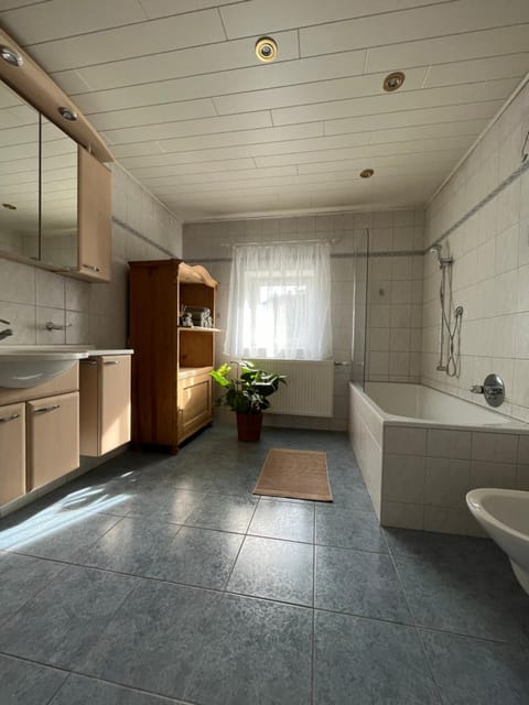 Bathroom, Bath
