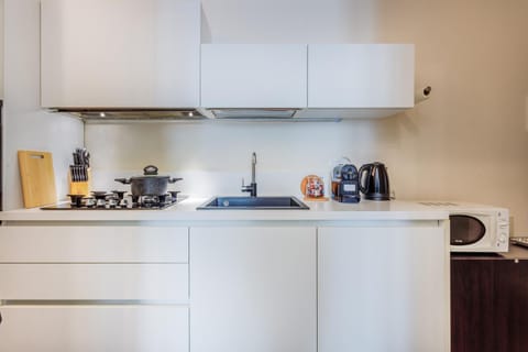 Urban Comfort Stay near Ferrari museum & Railway Apartment in Modena