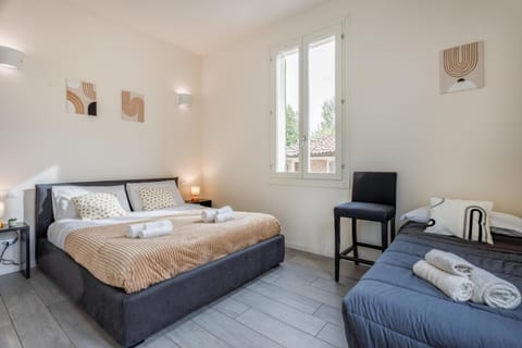 Urban Comfort Stay near Ferrari museum & Railway Apartment in Modena