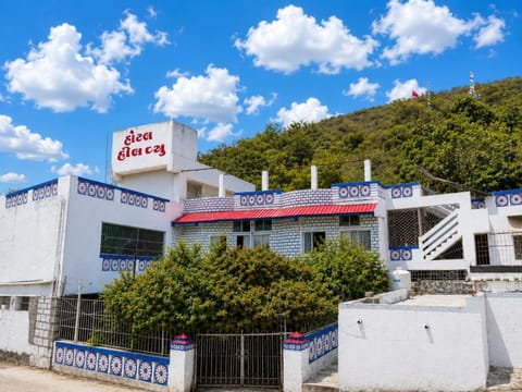 Property building, Natural landscape, Mountain view