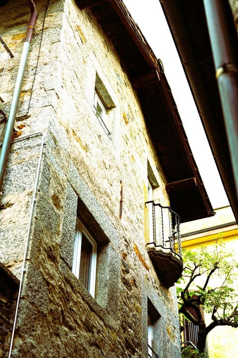 Rustico in pietra House in Ascona