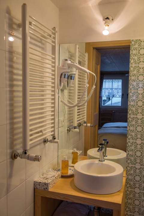 Zwargji Bed and Breakfast in Canton of Ticino