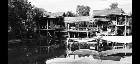 Big Hug Home-Nok kao house Hostel in Krabi Changwat