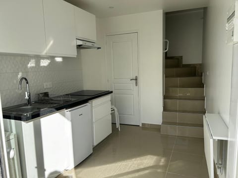 Maison studio duplex Mont Valérien Apartment in Suresnes