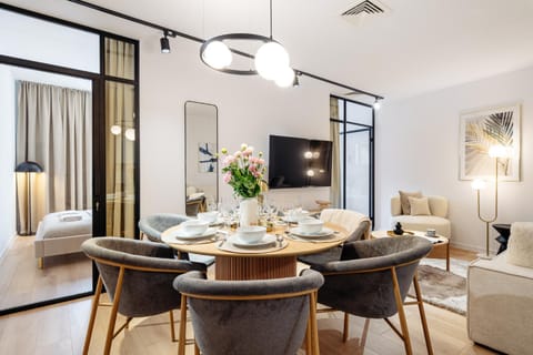 TV and multimedia, Photo of the whole room, Dining area