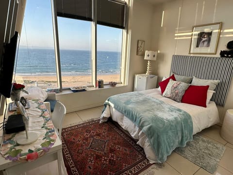 Bedroom, Sea view
