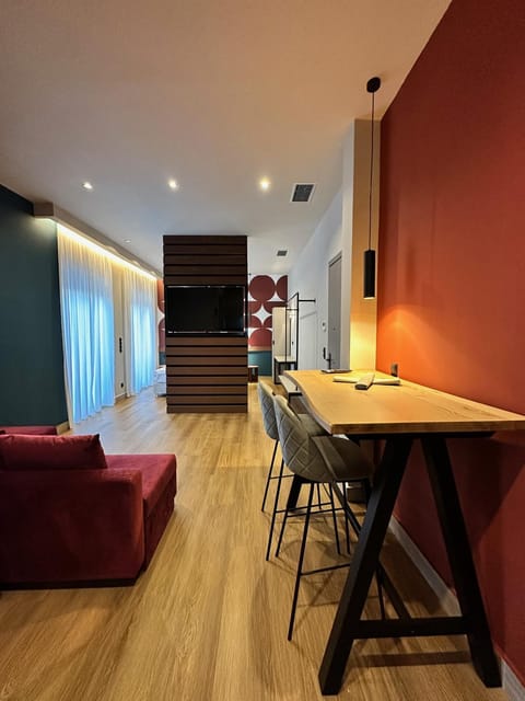 TV and multimedia, Living room, Dining area