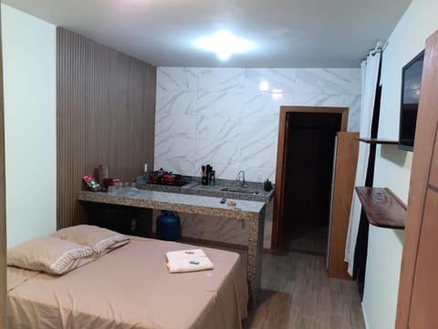 Bed, Kitchen or kitchenette, Photo of the whole room, Bedroom, towels