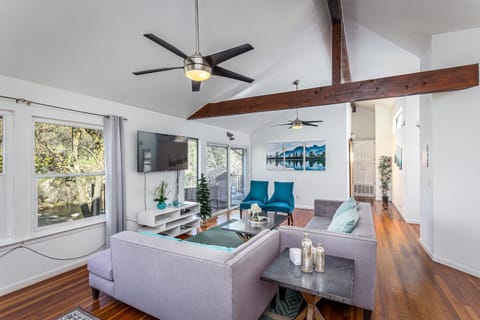 **Kaweah River House** - 1/2 Mile to Sequoia Park House in Three Rivers