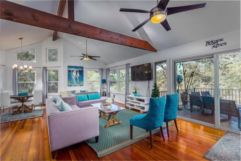 **Kaweah River House** - 1/2 Mile to Sequoia Park House in Three Rivers