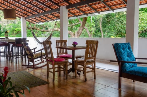 Seating area
