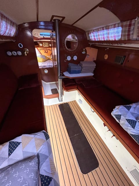 Nocleg na jachcie Ada2 w Świnoujsciu Docked boat in Swinoujscie