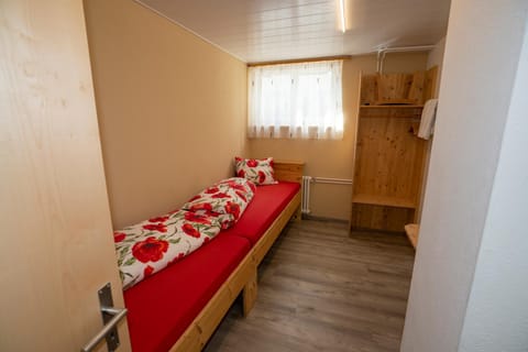 Pensiun Lischana Bed and Breakfast in Canton of Grisons