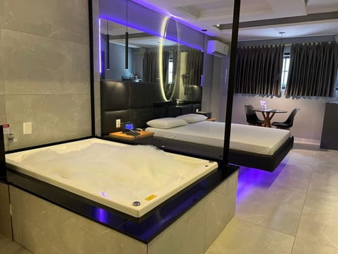 Hot Tub, Bedroom, Bath