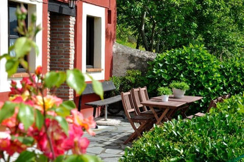 Facade/entrance, Garden