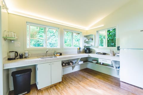 PonoMana Oasis's - Zen Cottage House in Captain Cook