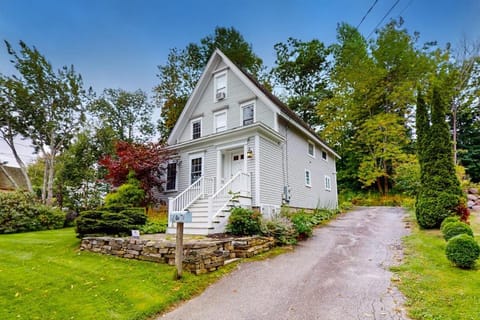Property building, Day