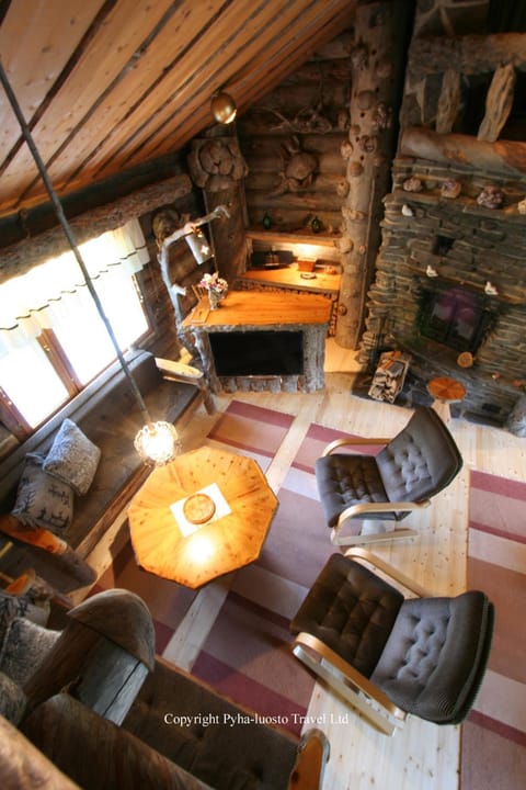 Log House Siesta Chalet in Rovaniemi