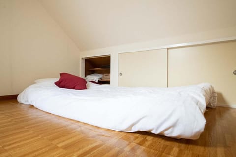 Bed, Bedroom, wardrobe