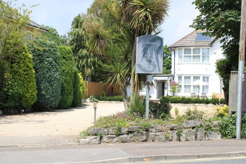Southernhay Guest House Bed and Breakfast in Poole