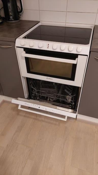 Top location studio in town right next to the train station and free parking Kotimaailma Apartments Apartment in Finland