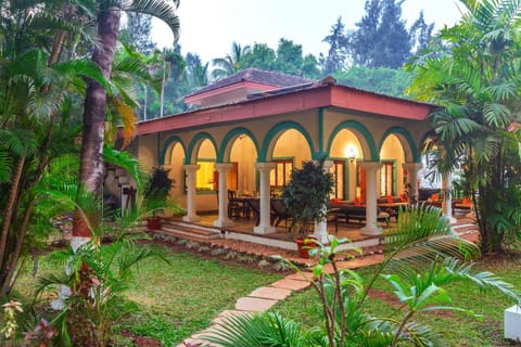 Property building, Day, Garden