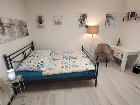 Souterrainwohnung Apartment in Mannheim