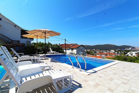 Patio, Day, Natural landscape, Mountain view, Pool view, Sea view, Swimming pool, sunbed
