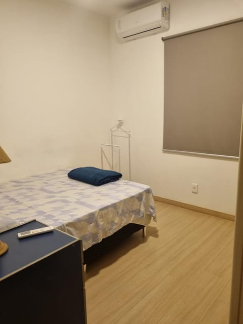 Bed, Bedroom, air conditioner