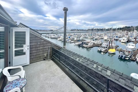 Horizon Hideout C202 and 302 Apartment in Newport