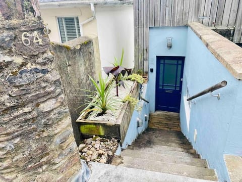 The Salt Box Apartment in Dartmouth
