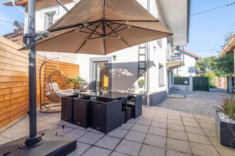 Villa des Cygnes près du lac marina Grand Port Villa in Aix-les-Bains