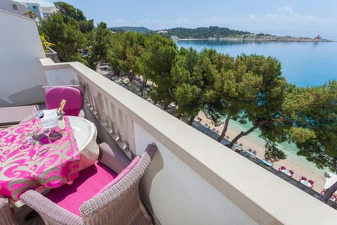 Spring, Day, Fishing, Snorkeling, Balcony/Terrace, Decorative detail, Floor plan, Beach, Beach, Aqua park, Diving, On site, Sea view