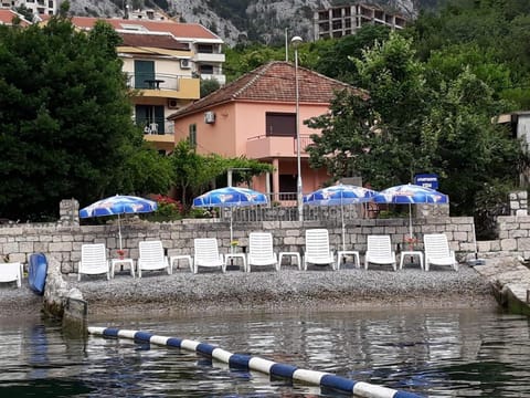 Garden, Balcony/Terrace, Beach