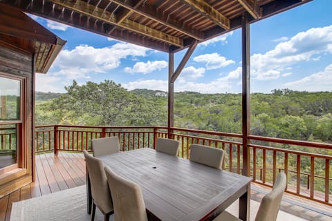 Tranquil Haven House in Volente