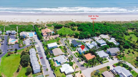 Day, Natural landscape, Beach, Sea view, Street view