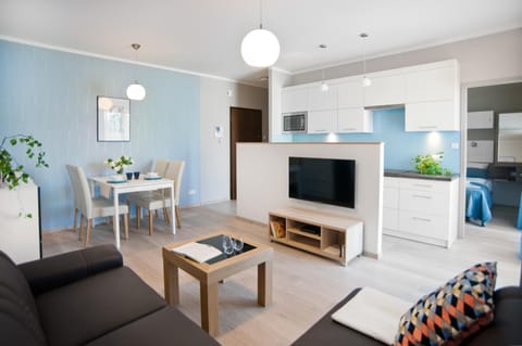 TV and multimedia, Living room, Photo of the whole room, Seating area