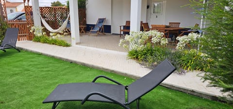 Garden, Seating area
