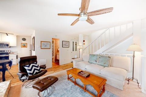 Valley Gem Entire Home Apartment in Elkhorn Village