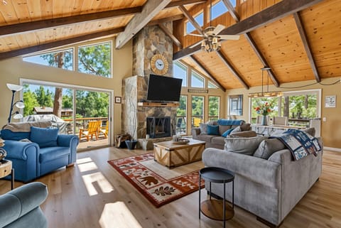 Water's Edge - Gorgeous Water Views! home House in Groveland